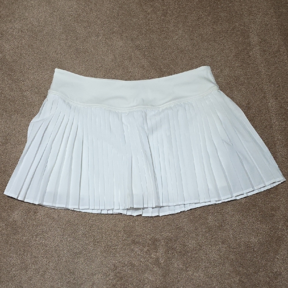 Kimchi Blue White Pleated Mini Skort